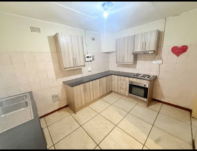 3 BEDROOM HOUSE FOR SALE IN VANDERBIJLPARK CW 6